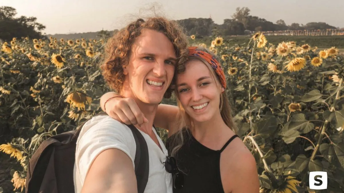 How to travel the world & earn money online - with Salt in Our Hair blog