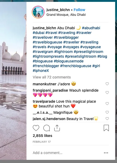 Justine uses hasthags in English and French