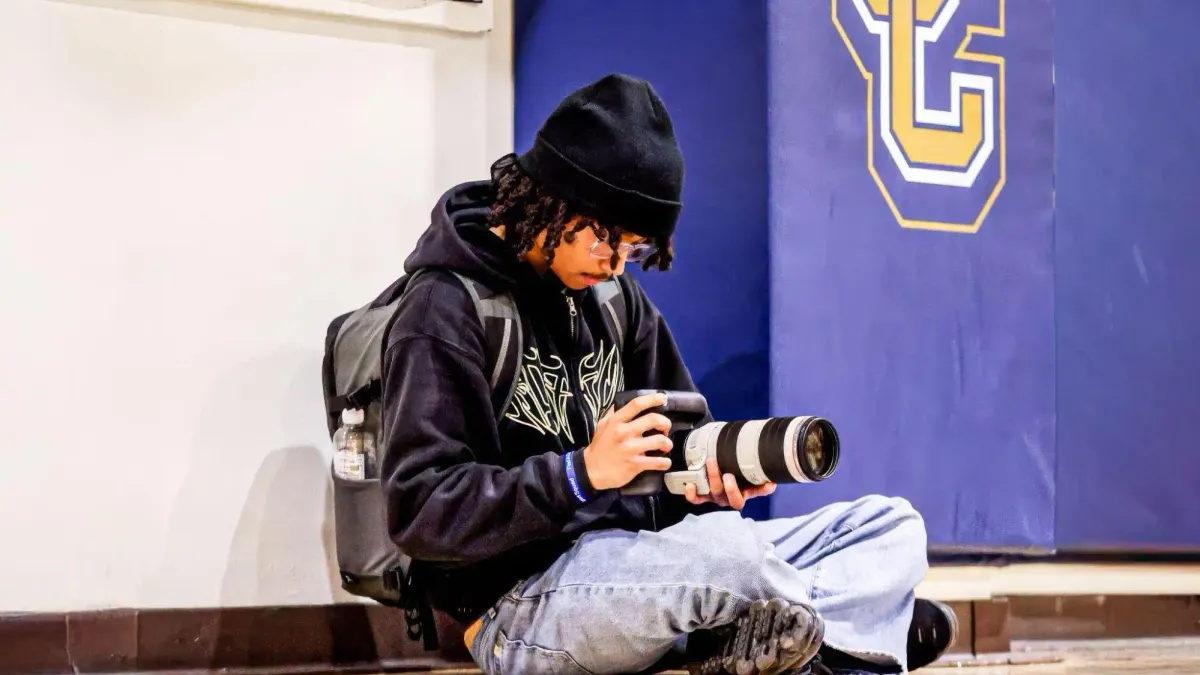 From Sidelines to Six Figures: How 18-Year-Old Elijah Owens Built a Photography Business Online