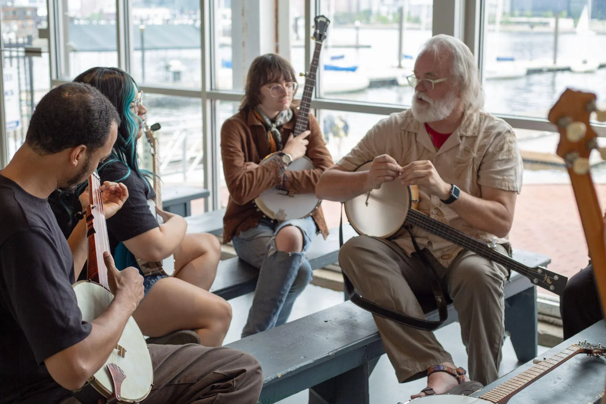 Jim Pankey teaching banjo at an in-person workshop